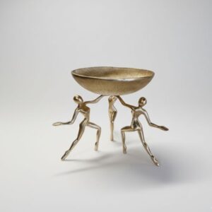 Ваза для фруктов со статуэткой